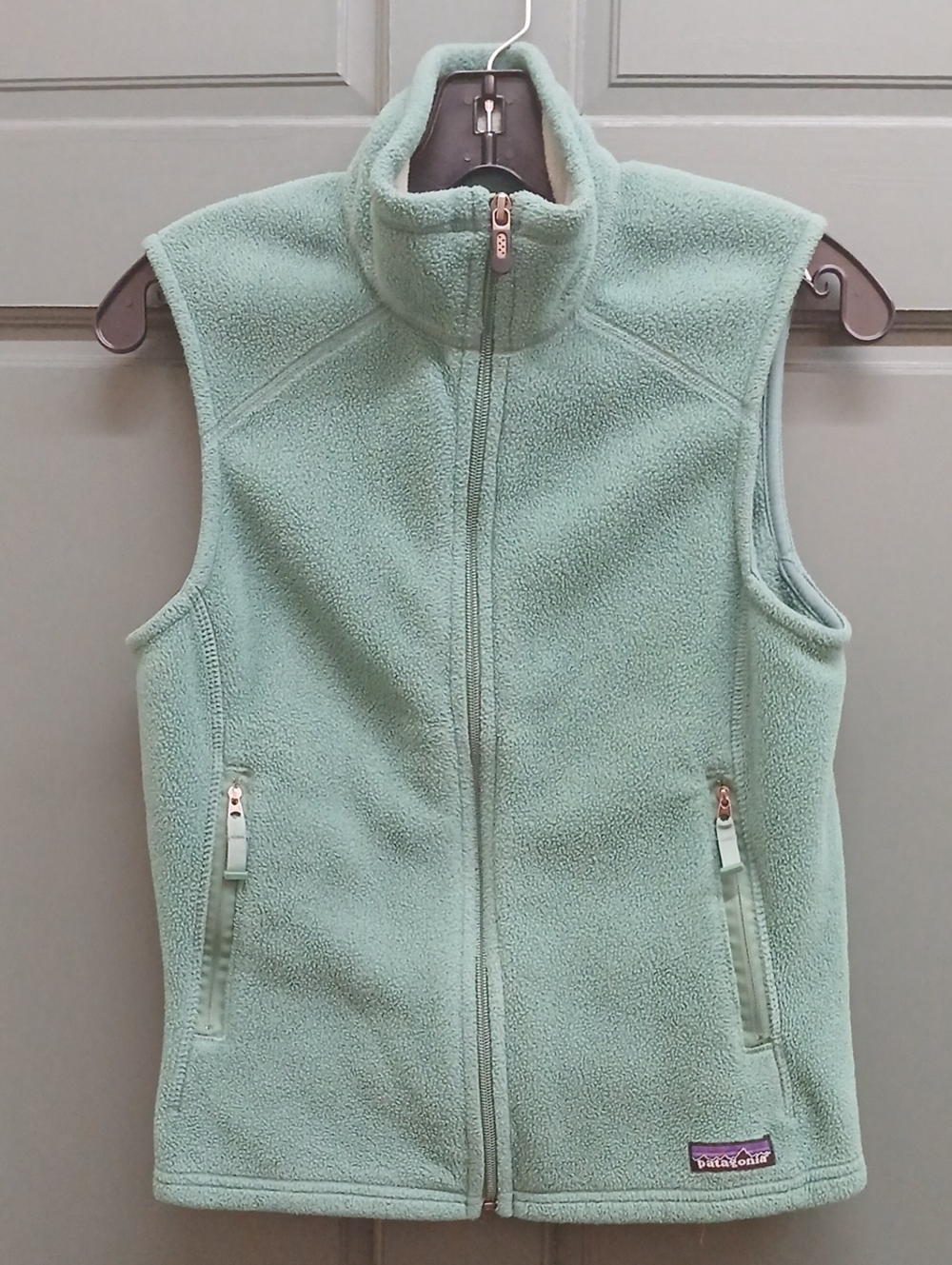 Patagonia Women's Light Green Fleece Zip Up Vest Size Small